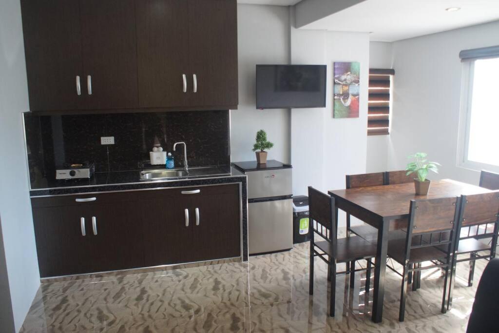 Avana Hills Tagaytay Villa Tagaytay City Exteriör bild